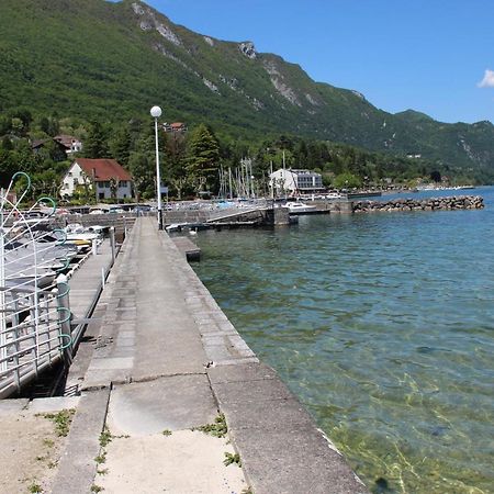Pieds Dans L'Eau Au Lac Du Bourget Ле-Бурже-дю-Лак Екстер'єр фото
