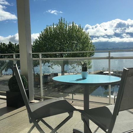 Pieds Dans L'Eau Au Lac Du Bourget Ле-Бурже-дю-Лак Екстер'єр фото
